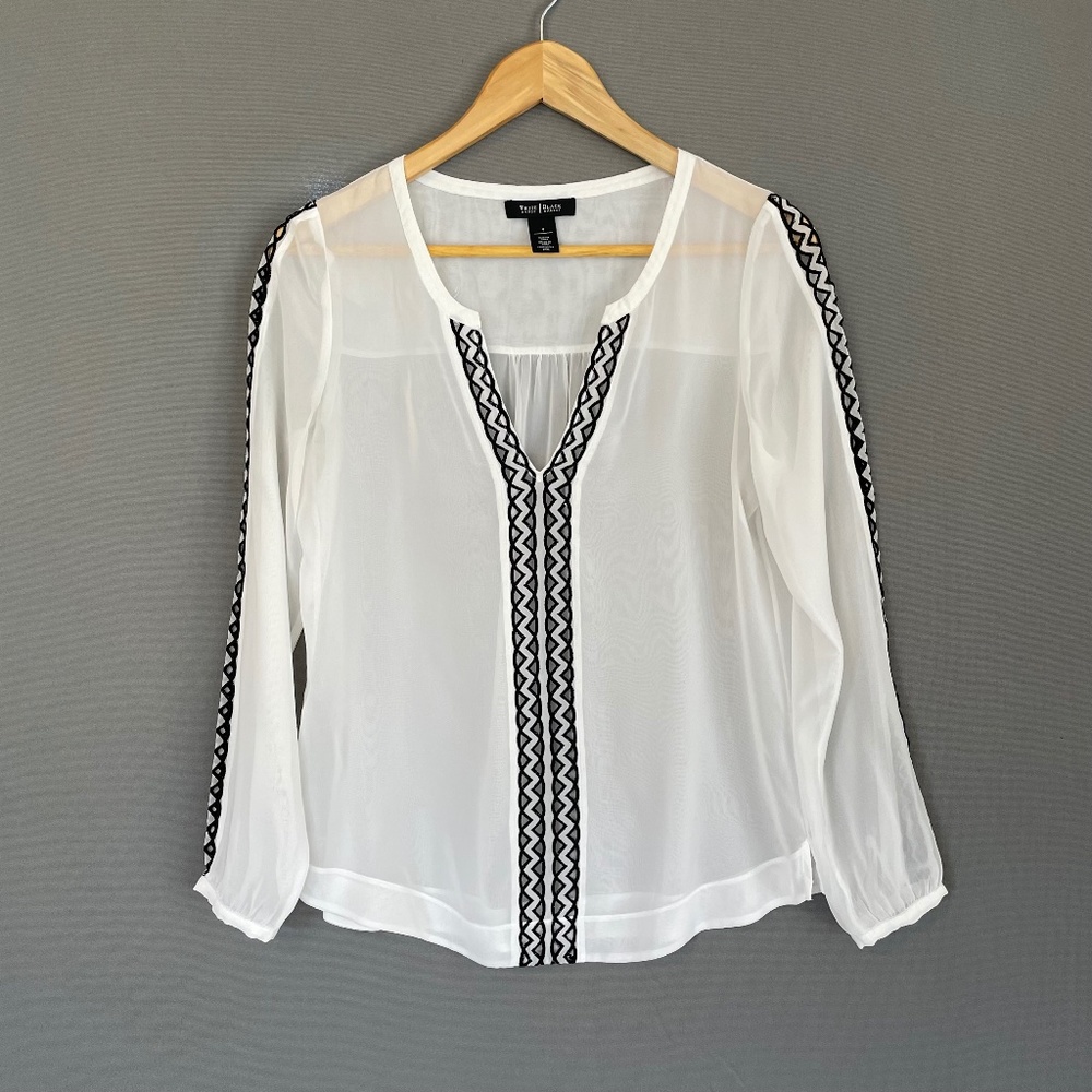 WHITE HOUSE BLACK MARKET Sz 4 Sheer White Pop Over Blouse Black Embroidered Trim
